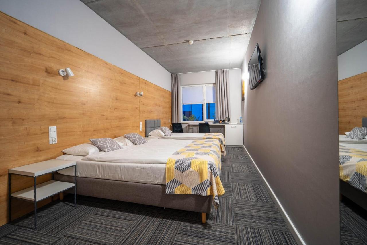 Hotel 107 Rumia Kültér fotó