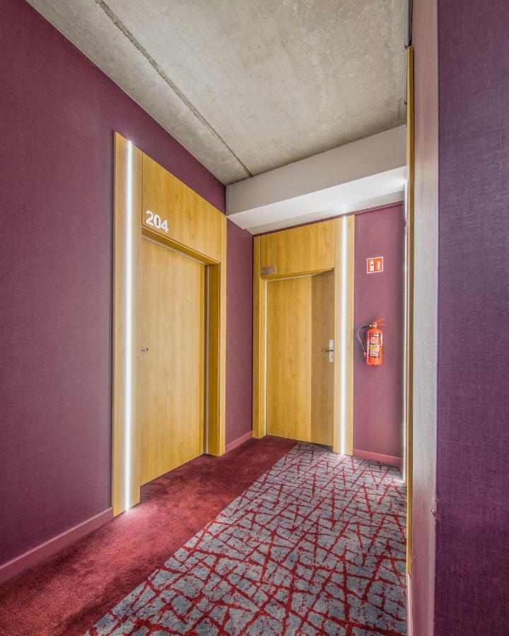 Hotel 107 Rumia Kültér fotó